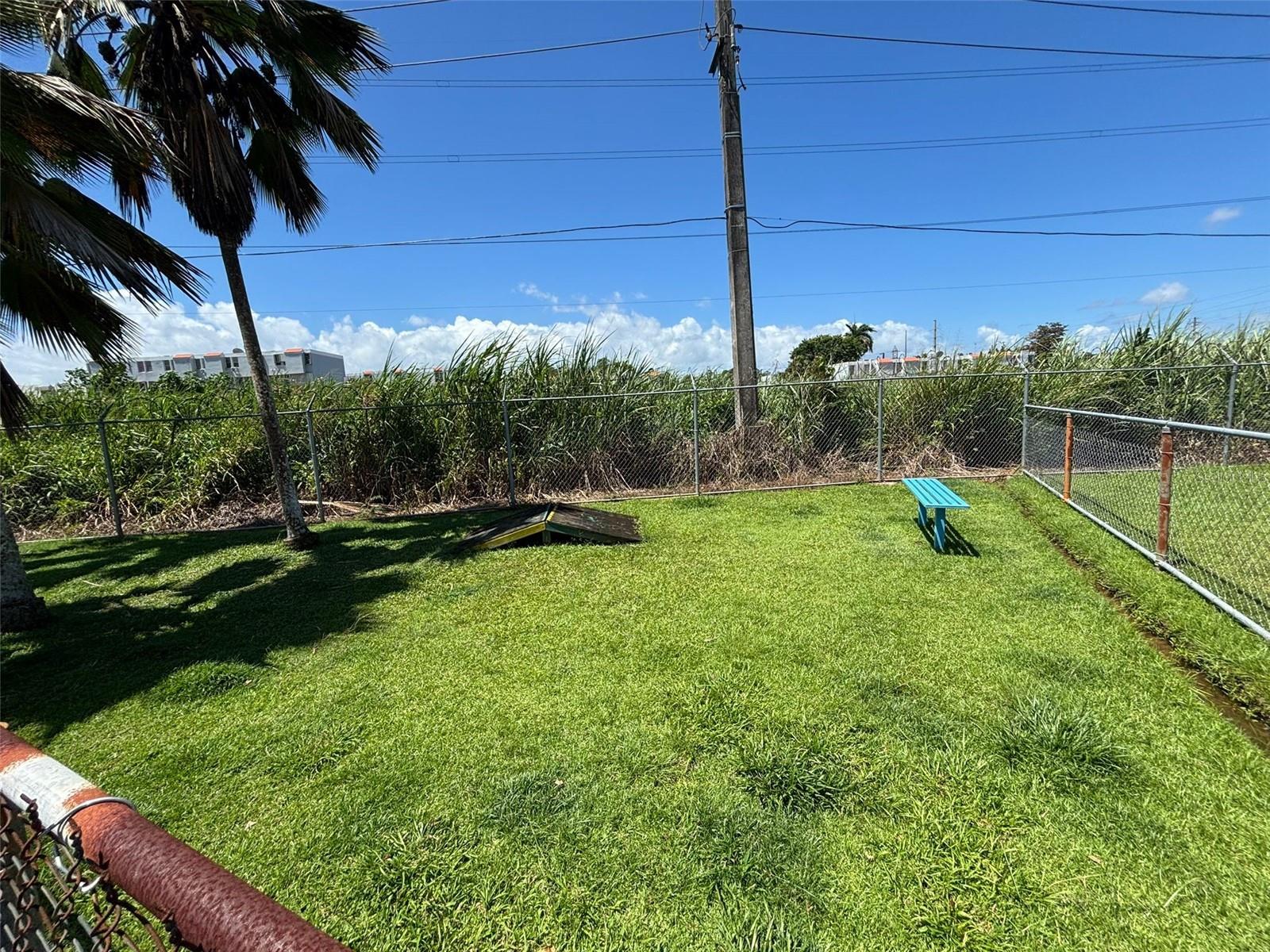 COND PLAZAS DE TORRIMAR I - Residential