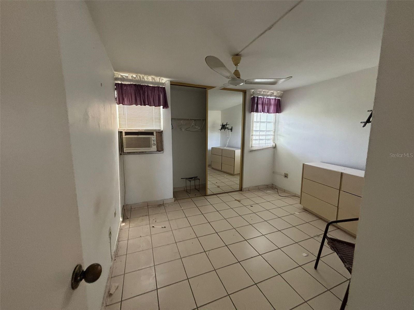 COND PLAZAS DE TORRIMAR I - Residential