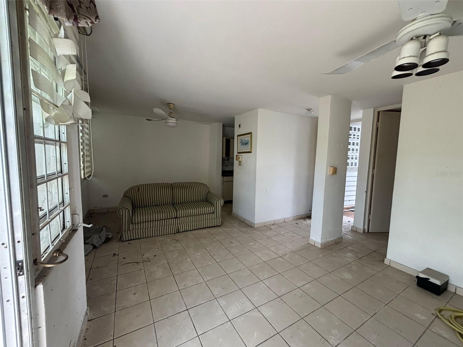 COND PLAZAS DE TORRIMAR I - Residential