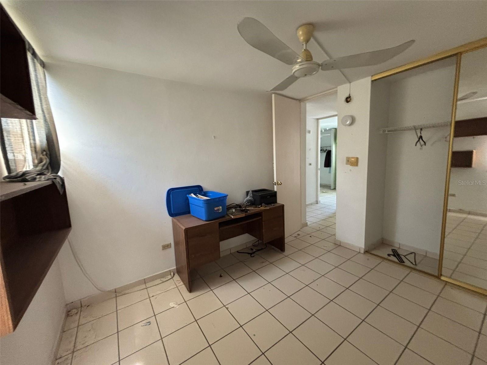 COND PLAZAS DE TORRIMAR I - Residential