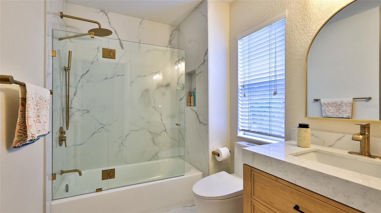 REGENCY OAKS UNIT THREE - Residential