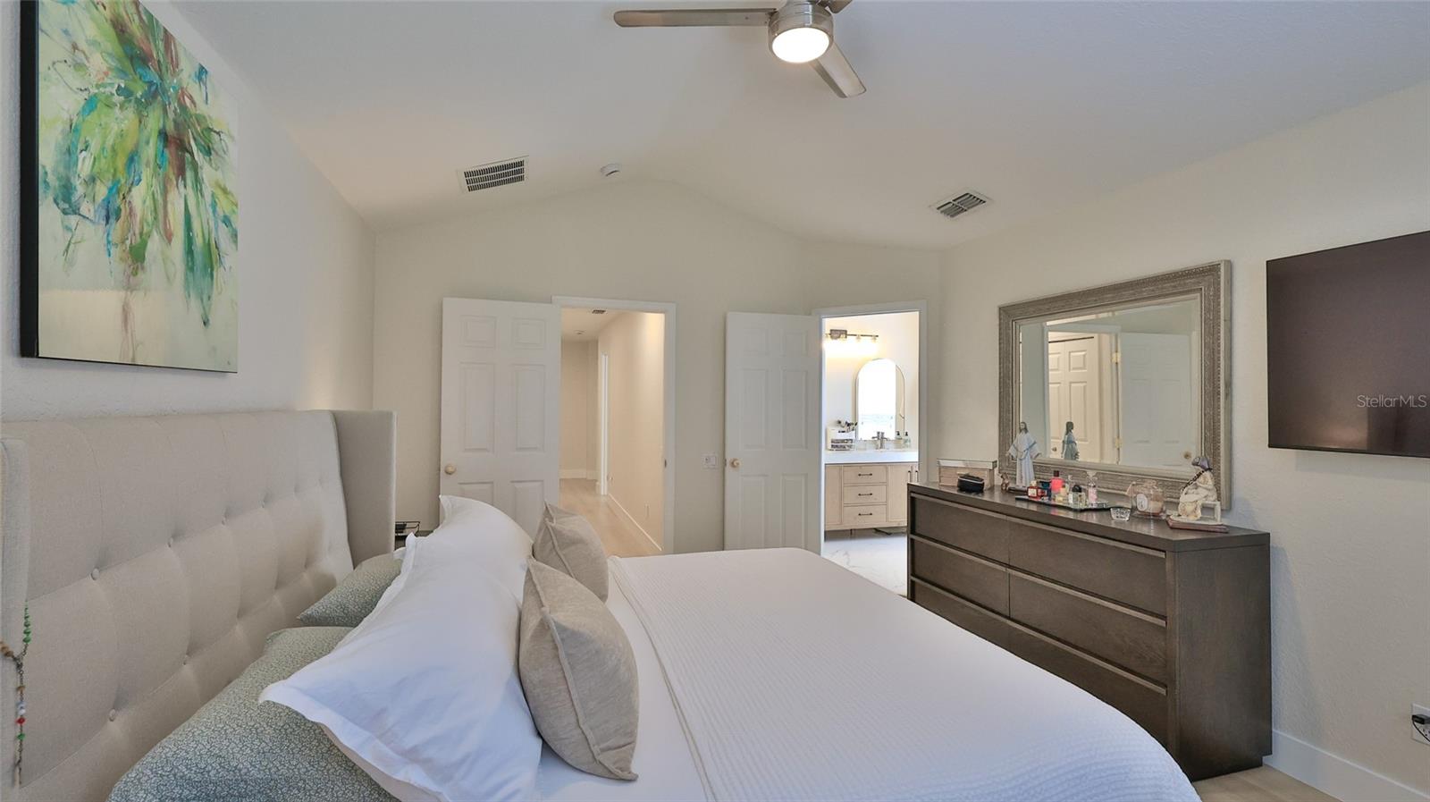 REGENCY OAKS UNIT THREE - Residential