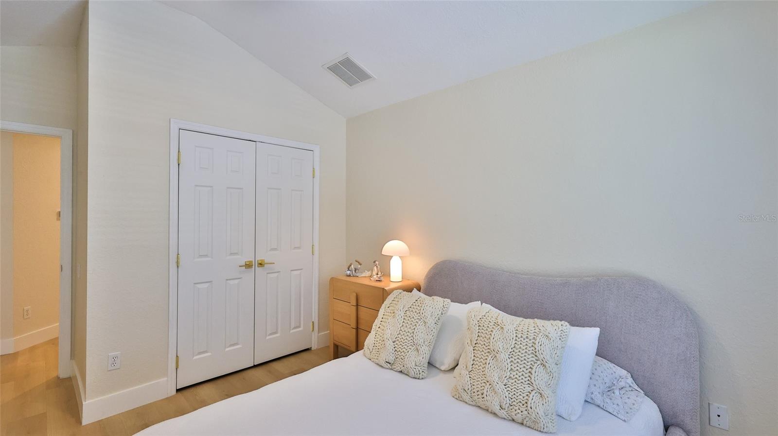 REGENCY OAKS UNIT THREE - Residential
