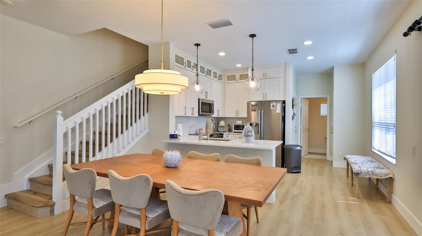 REGENCY OAKS UNIT THREE - Residential