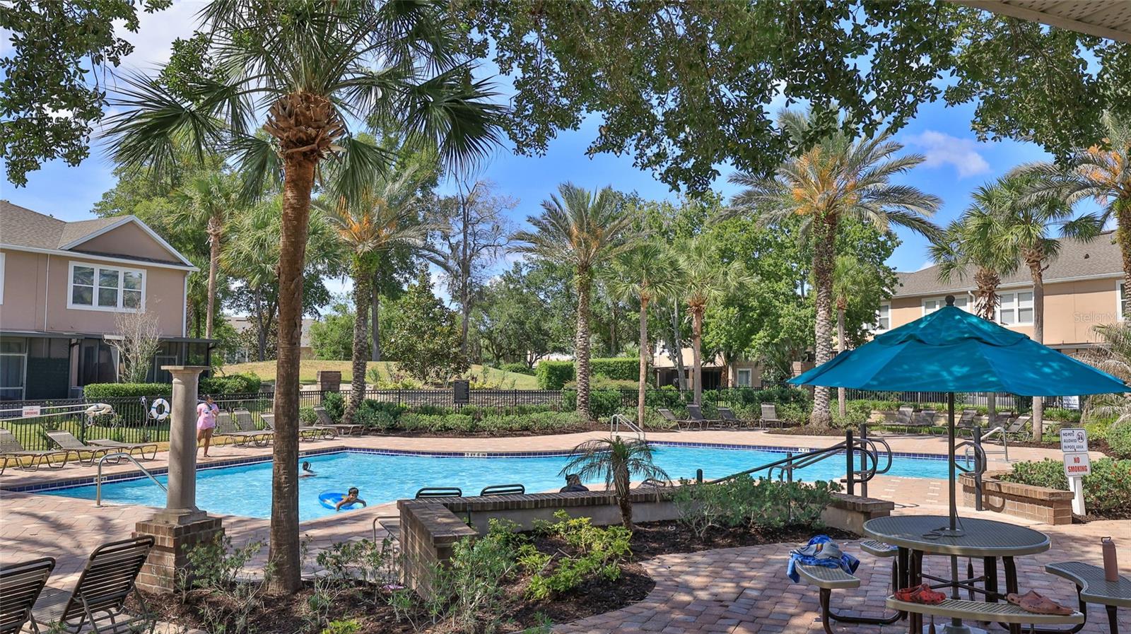 REGENCY OAKS UNIT THREE - Residential