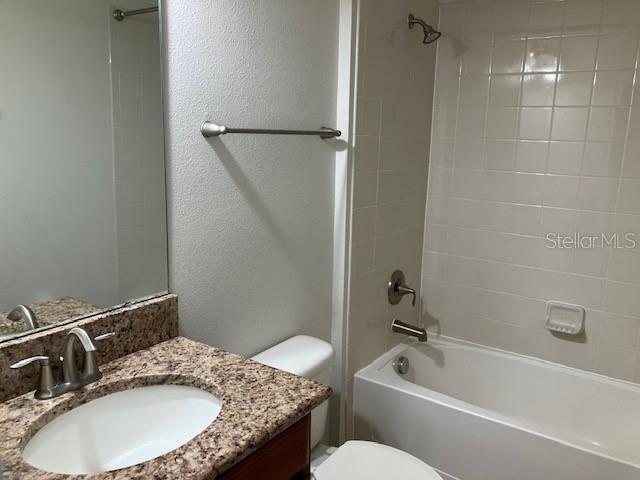 SUMMERLAKE - Residential Lease