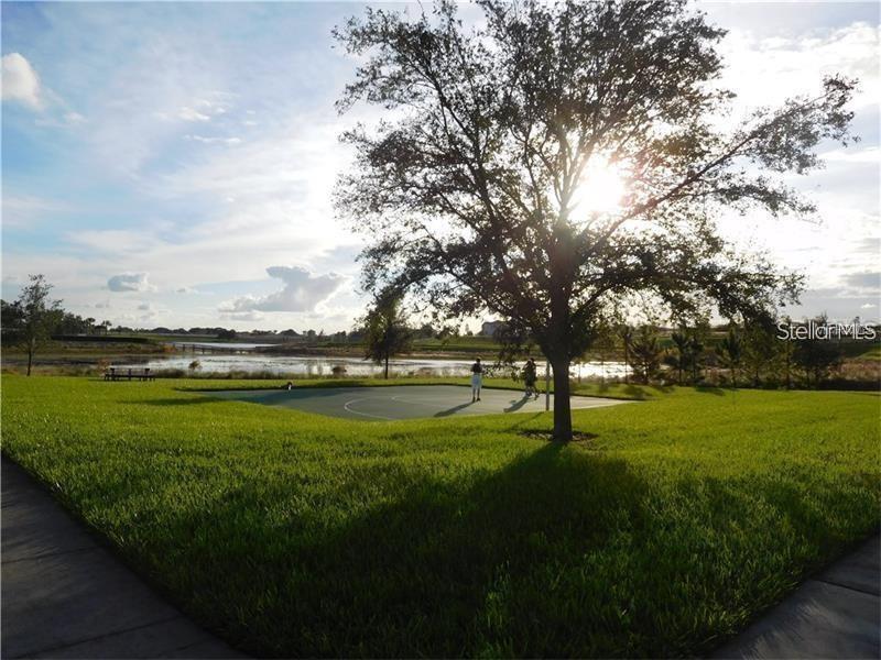 SUMMERLAKE - Residential Lease