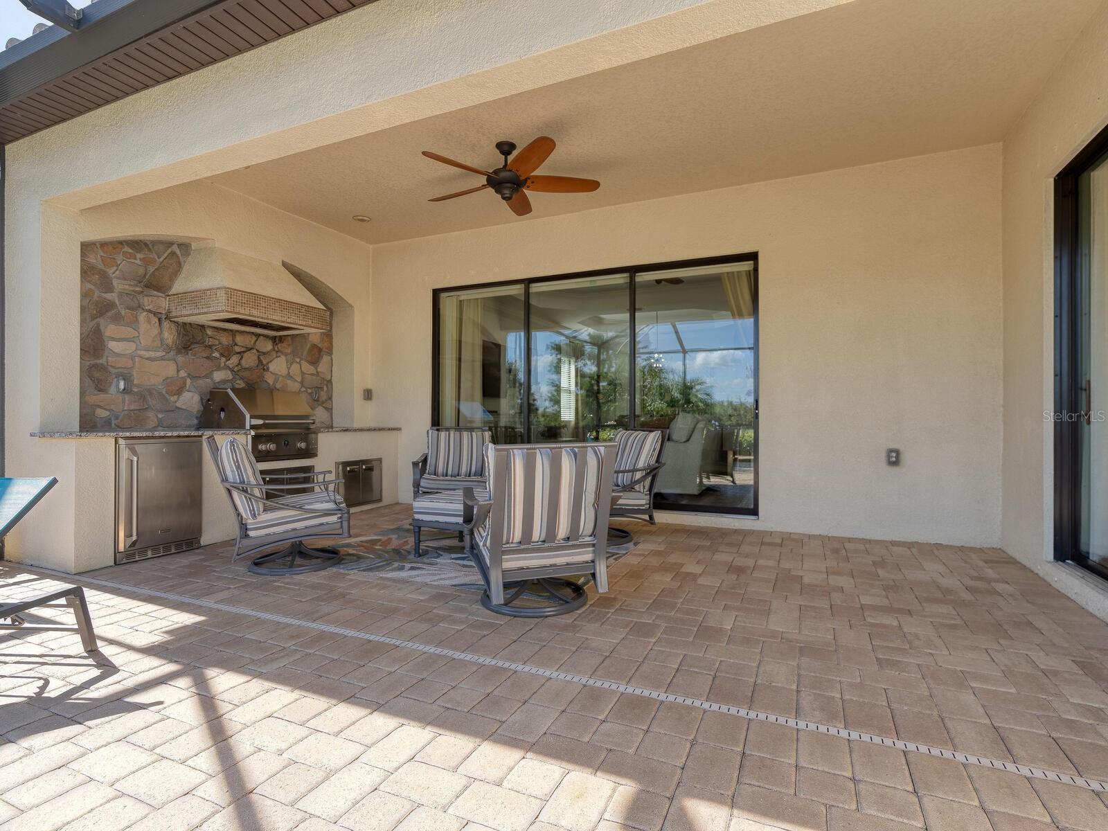 LAKEWOOD RANCH COUNTRY CLUB EAST - HILLSIDE - Residential