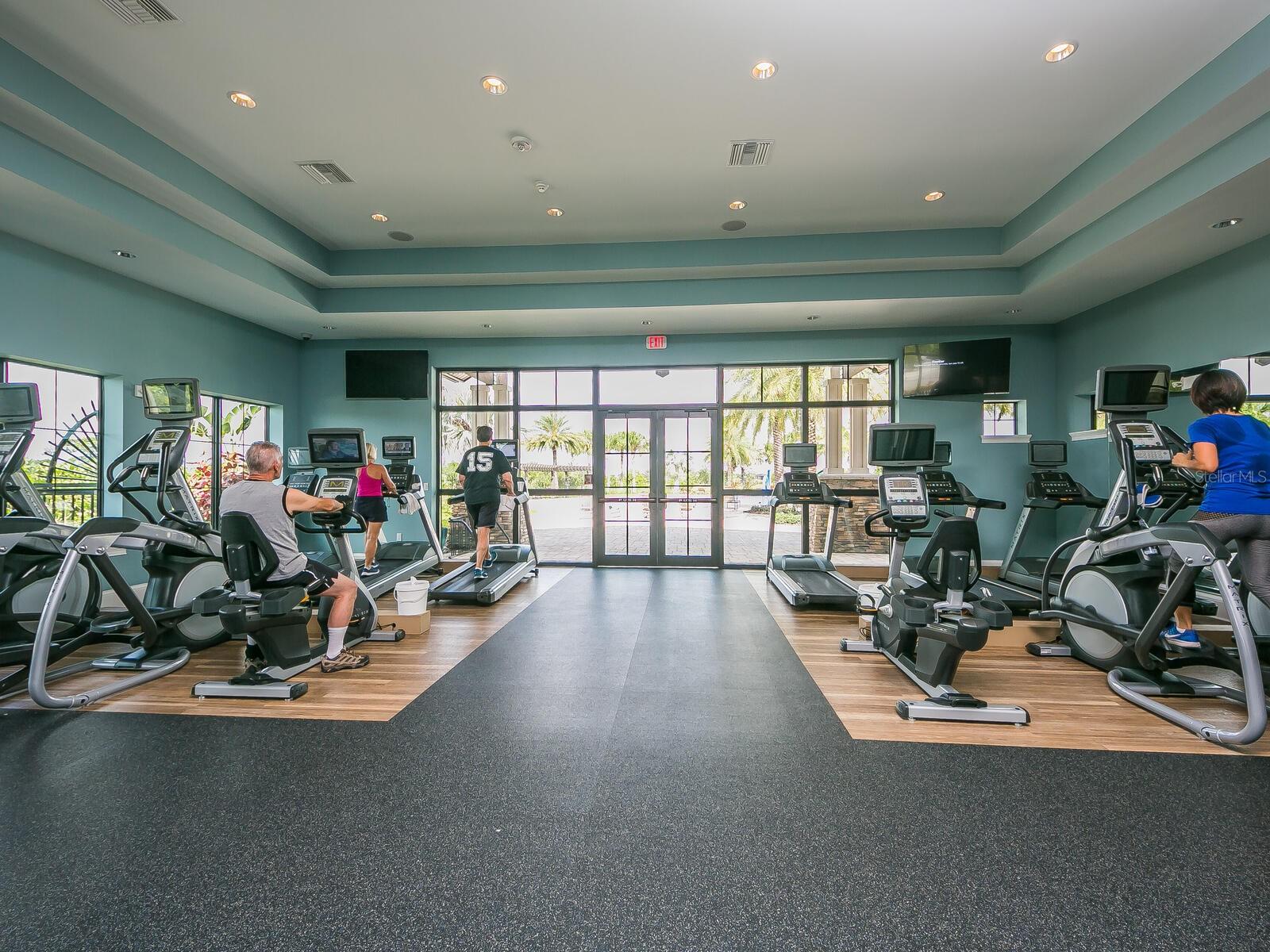 LAKEWOOD RANCH COUNTRY CLUB EAST - HILLSIDE - Residential