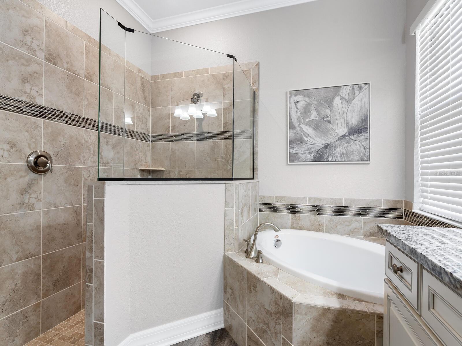 LAKEWOOD RANCH COUNTRY CLUB EAST - HILLSIDE - Residential