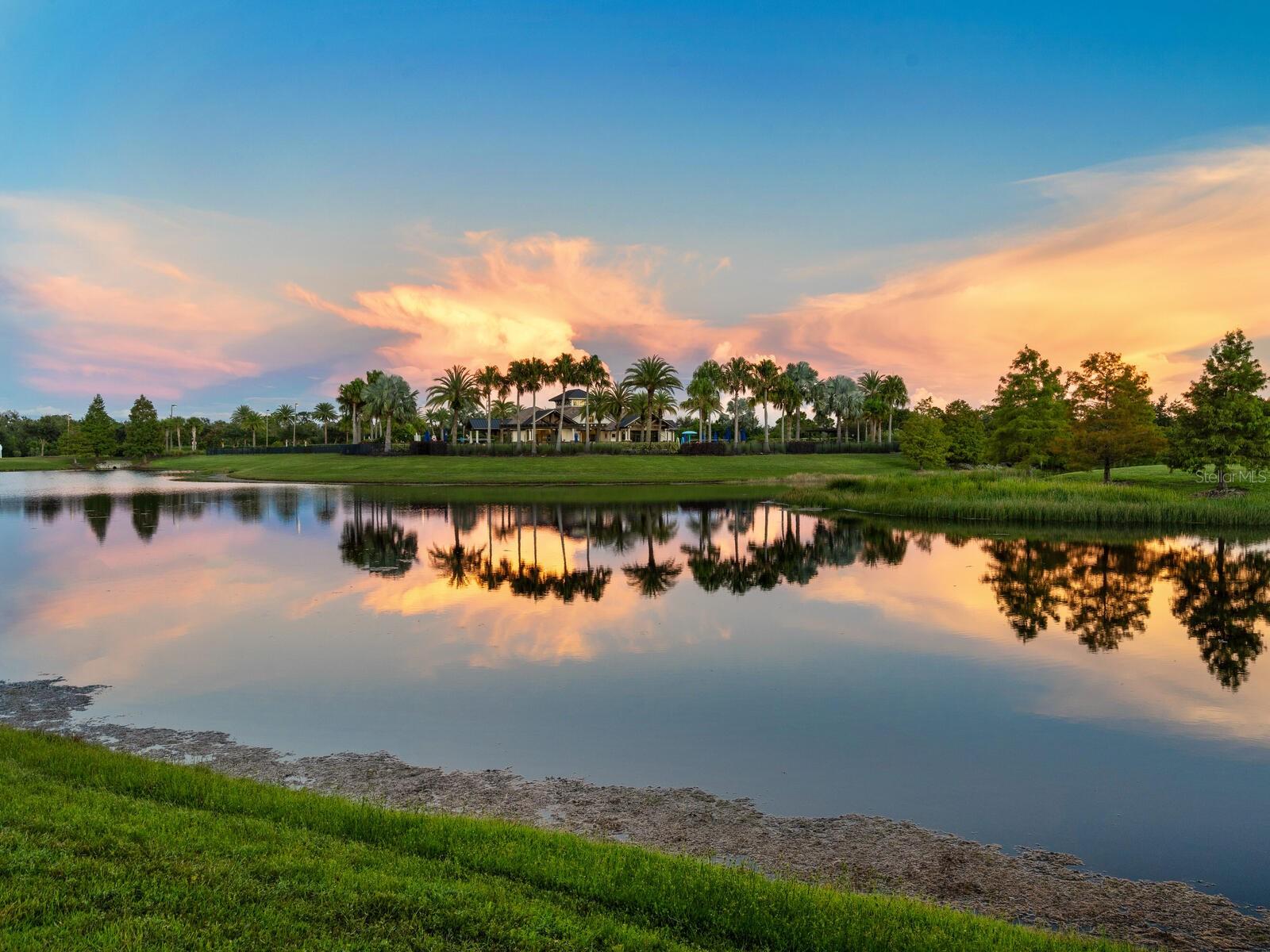 LAKEWOOD RANCH COUNTRY CLUB EAST - HILLSIDE - Residential