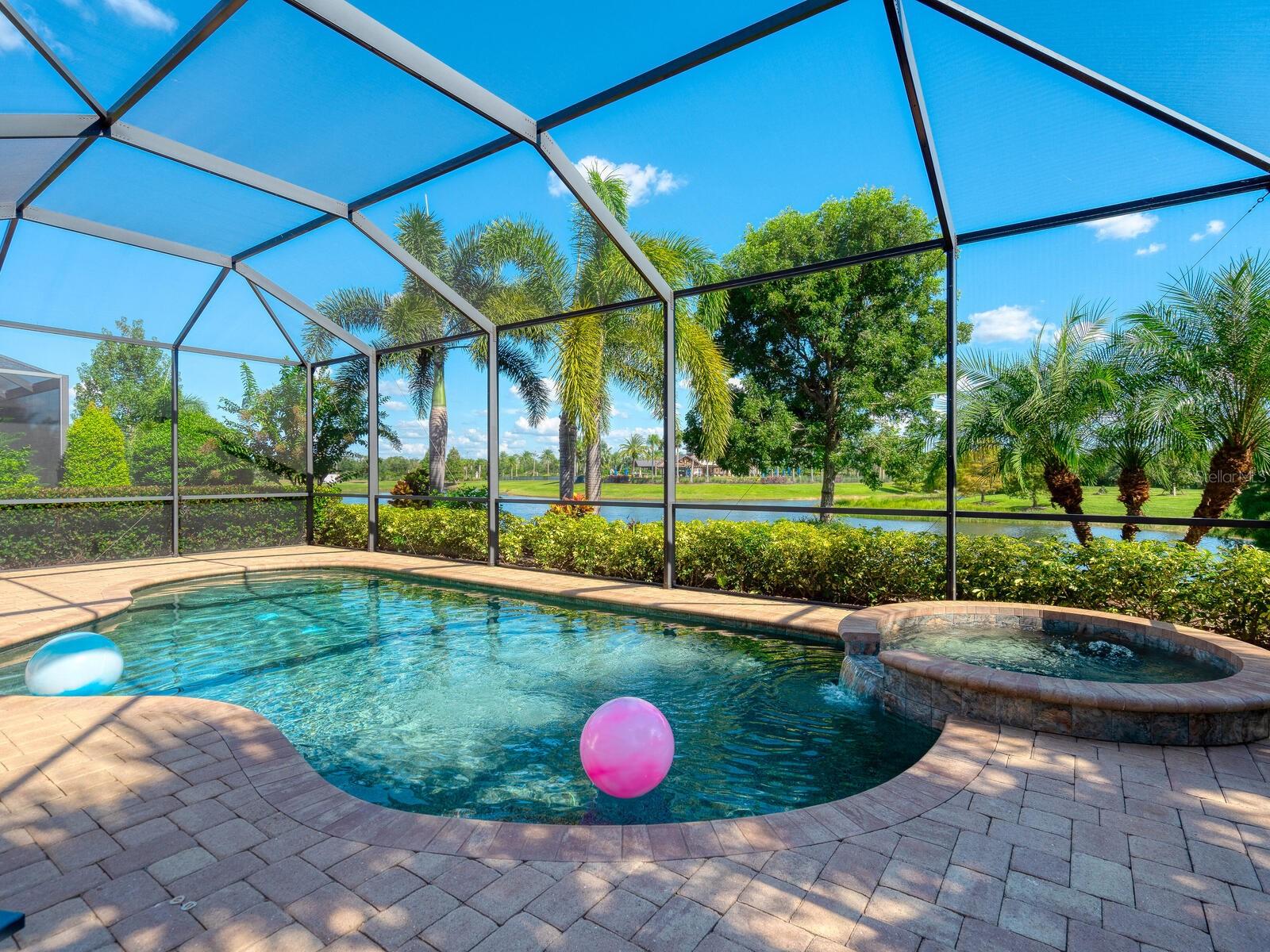 LAKEWOOD RANCH COUNTRY CLUB EAST - HILLSIDE - Residential