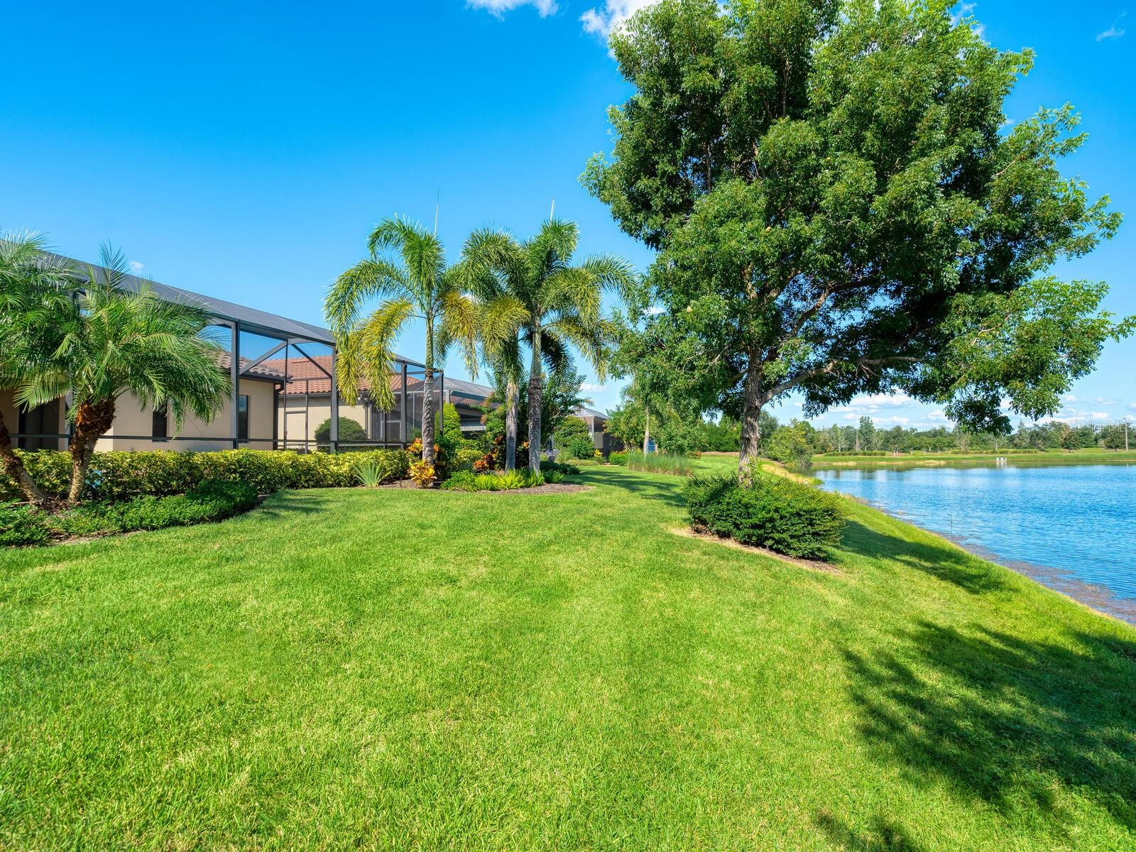 LAKEWOOD RANCH COUNTRY CLUB EAST - HILLSIDE - Residential