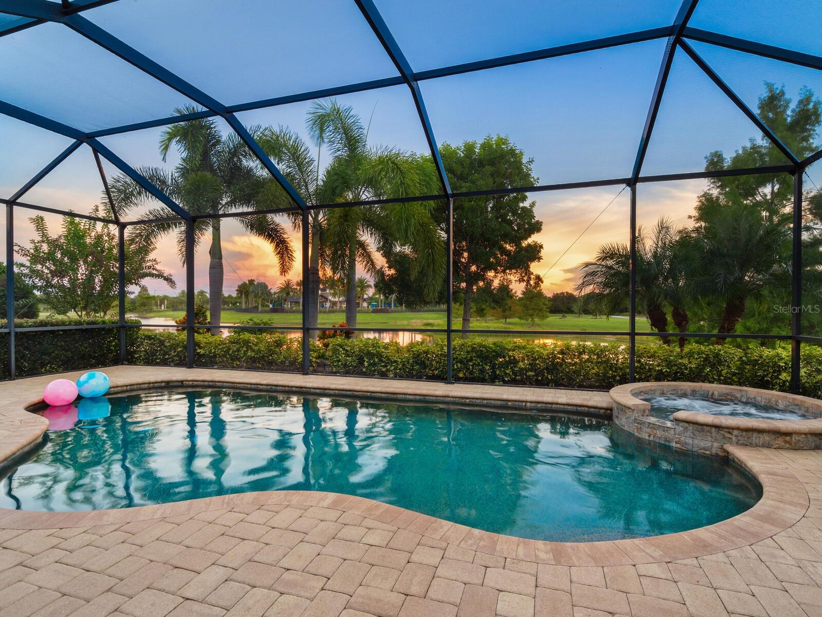 LAKEWOOD RANCH COUNTRY CLUB EAST - HILLSIDE - Residential
