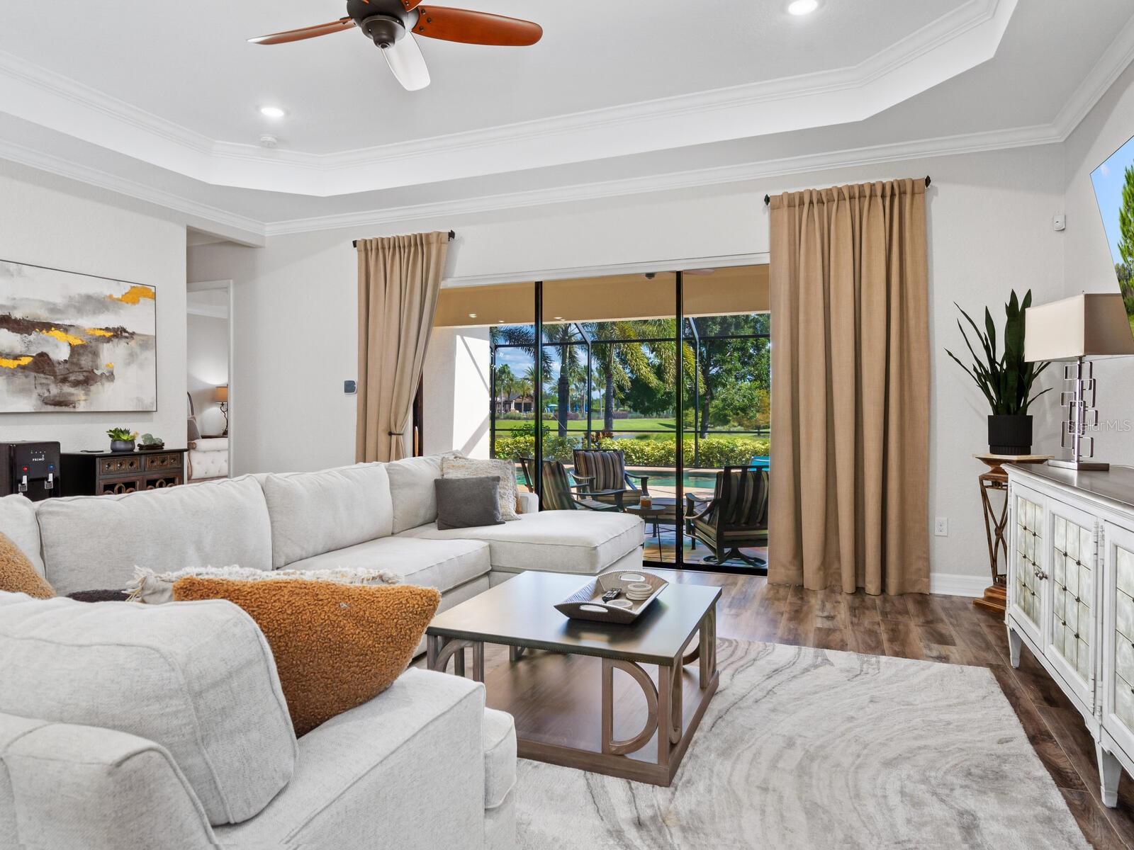LAKEWOOD RANCH COUNTRY CLUB EAST - HILLSIDE - Residential