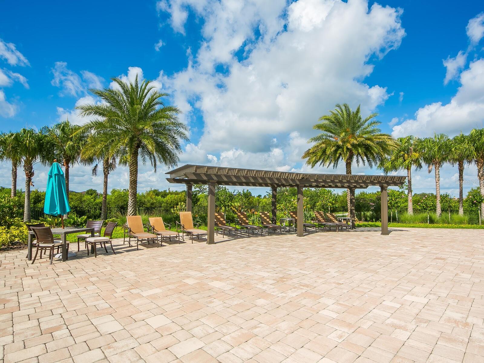 LAKEWOOD RANCH COUNTRY CLUB EAST - HILLSIDE - Residential