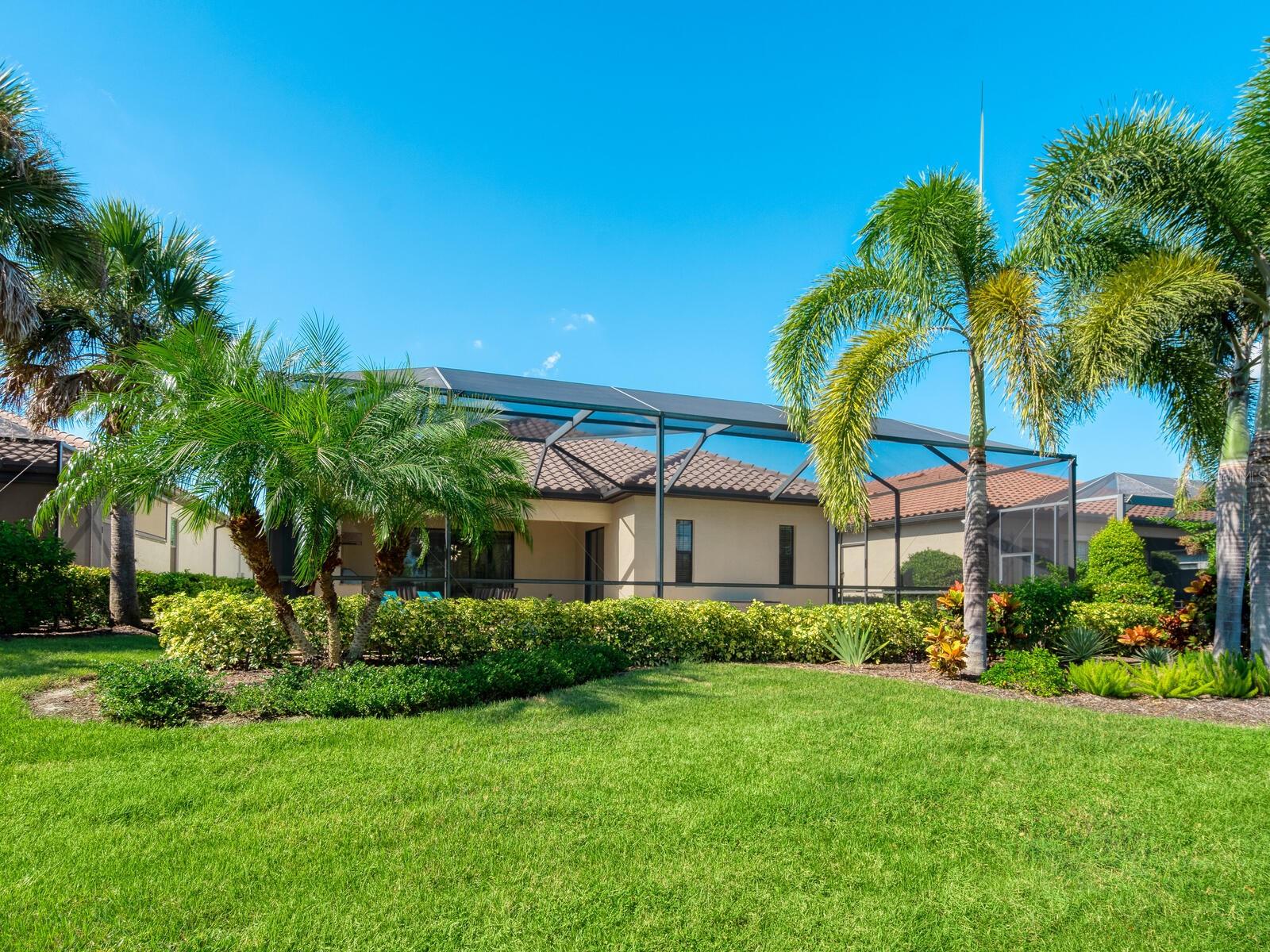 LAKEWOOD RANCH COUNTRY CLUB EAST - HILLSIDE - Residential