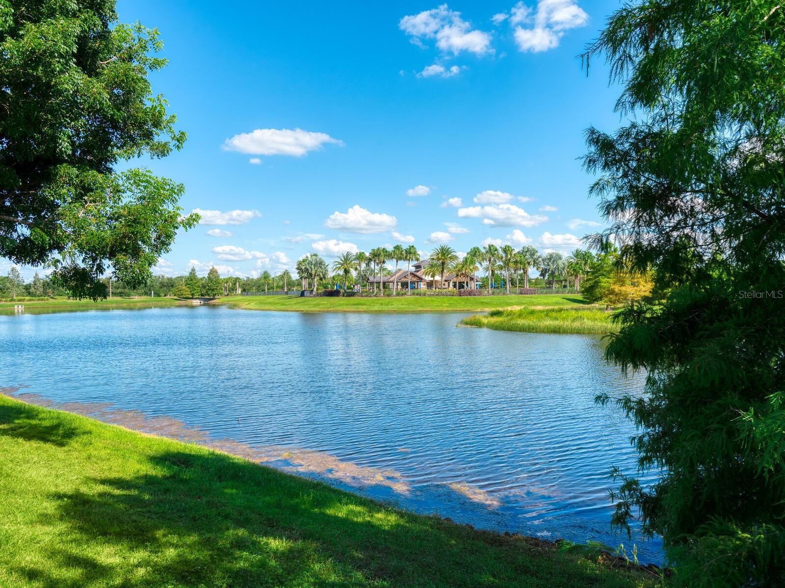 LAKEWOOD RANCH COUNTRY CLUB EAST - HILLSIDE - Residential