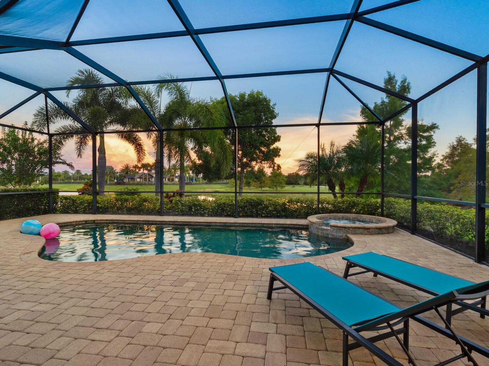 LAKEWOOD RANCH COUNTRY CLUB EAST - HILLSIDE - Residential