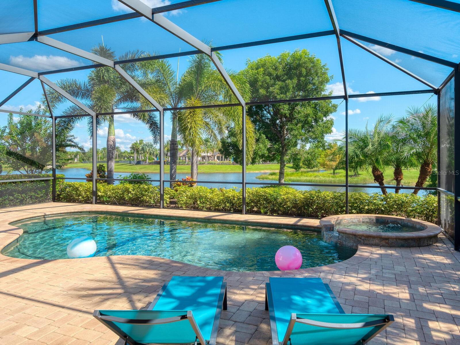 LAKEWOOD RANCH COUNTRY CLUB EAST - HILLSIDE - Residential
