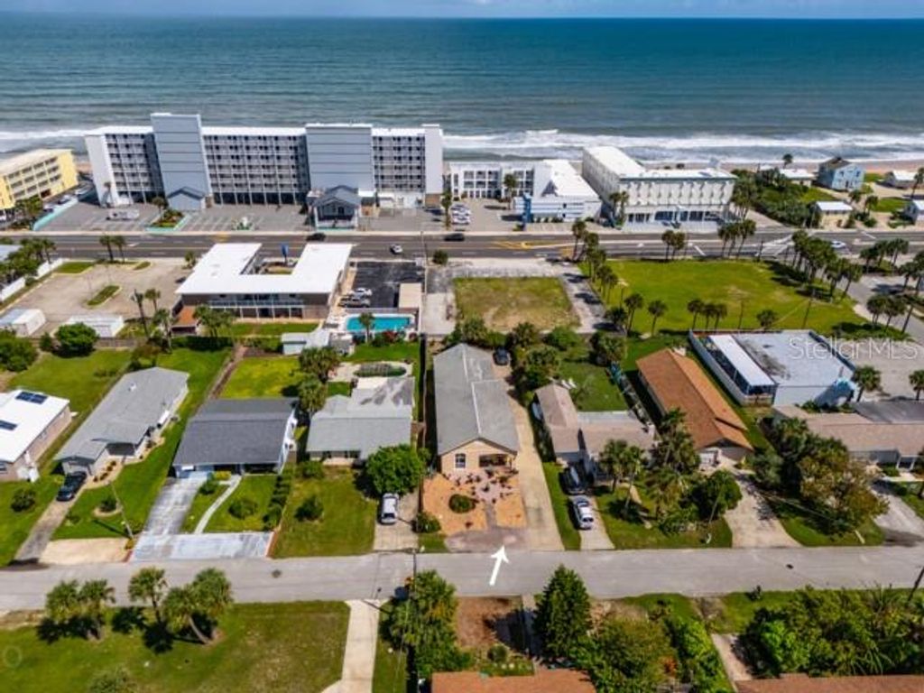 Photo of 497 Grandview Avenue, Ormond Beach, FL 32176 (MLS # FC315415)