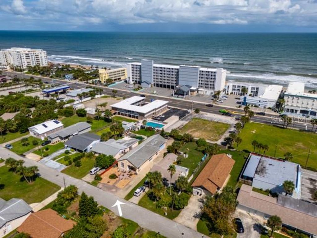 Photo of 497 Grandview Avenue, Ormond Beach, FL 32176 (MLS # FC315415)