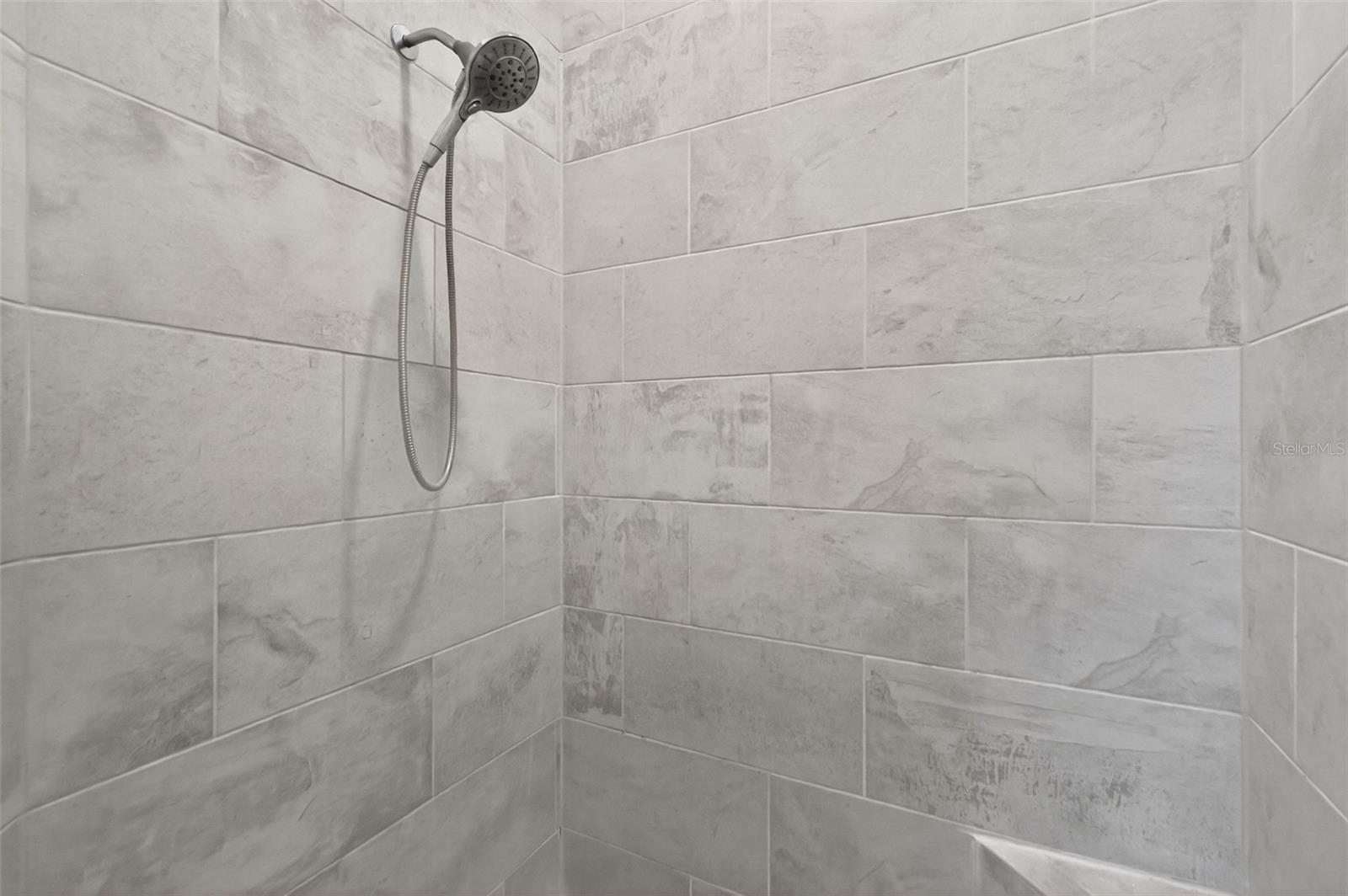 LAKES OF MOUNT DORA - Residential