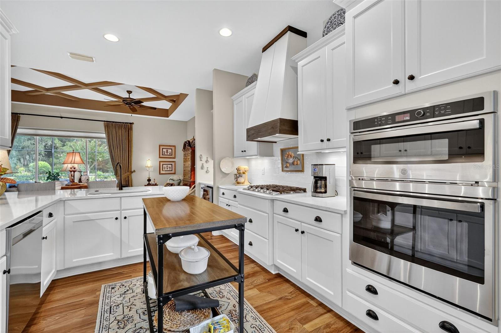 8464 BRIDGEPORT BAY CIRCLE