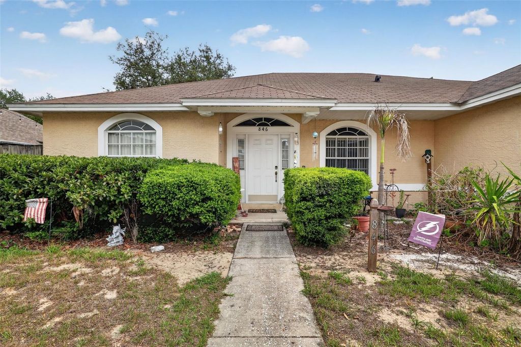 Photo of 846 Greenbelt Circle, Brandon, FL 33510 (MLS # A4694989)
