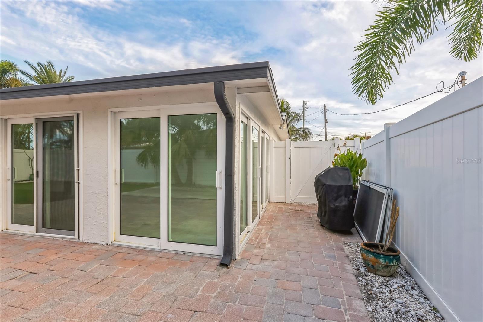 BAY POINT ESTATES 1ST ADD - Residential Lease