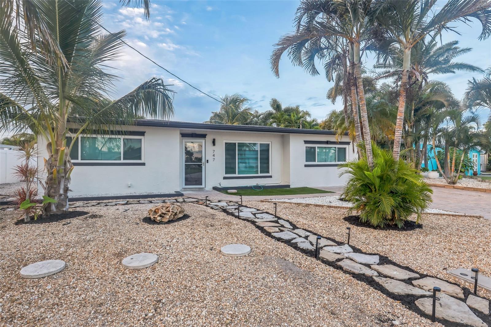 BAY POINT ESTATES 1ST ADD - Residential Lease