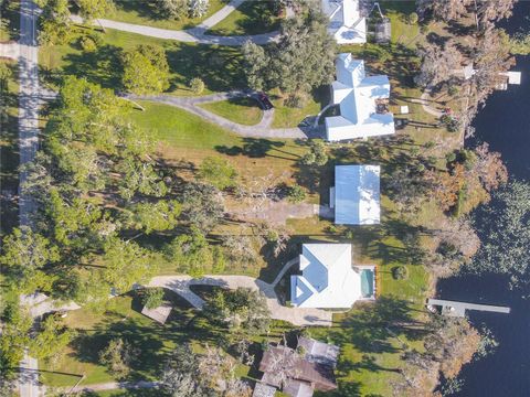 A home in DELAND