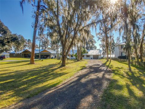 A home in DELAND