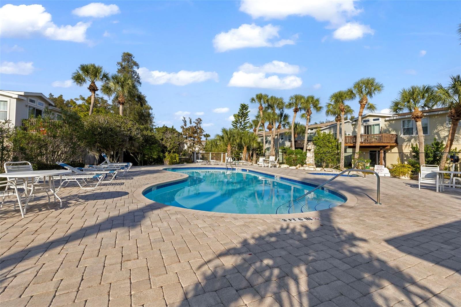 INDIAN TRACE - Residential