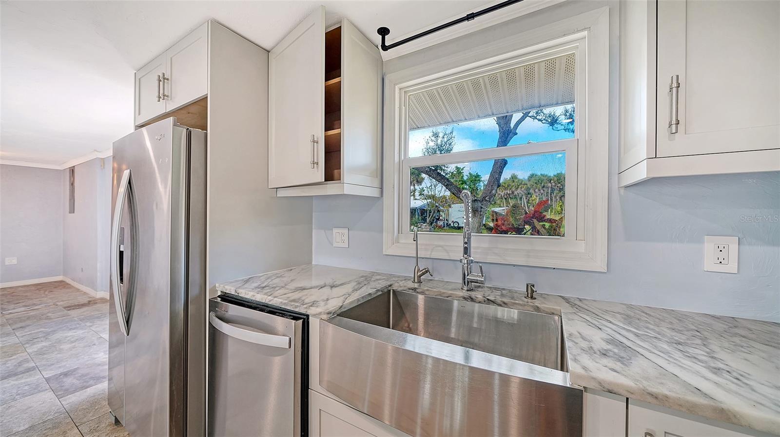 EAST VENICE - Residential