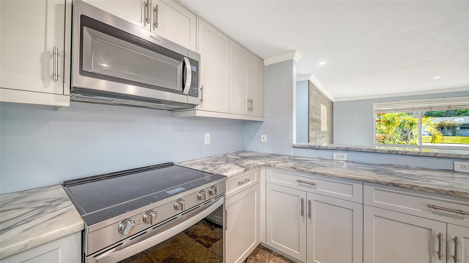 EAST VENICE - Residential