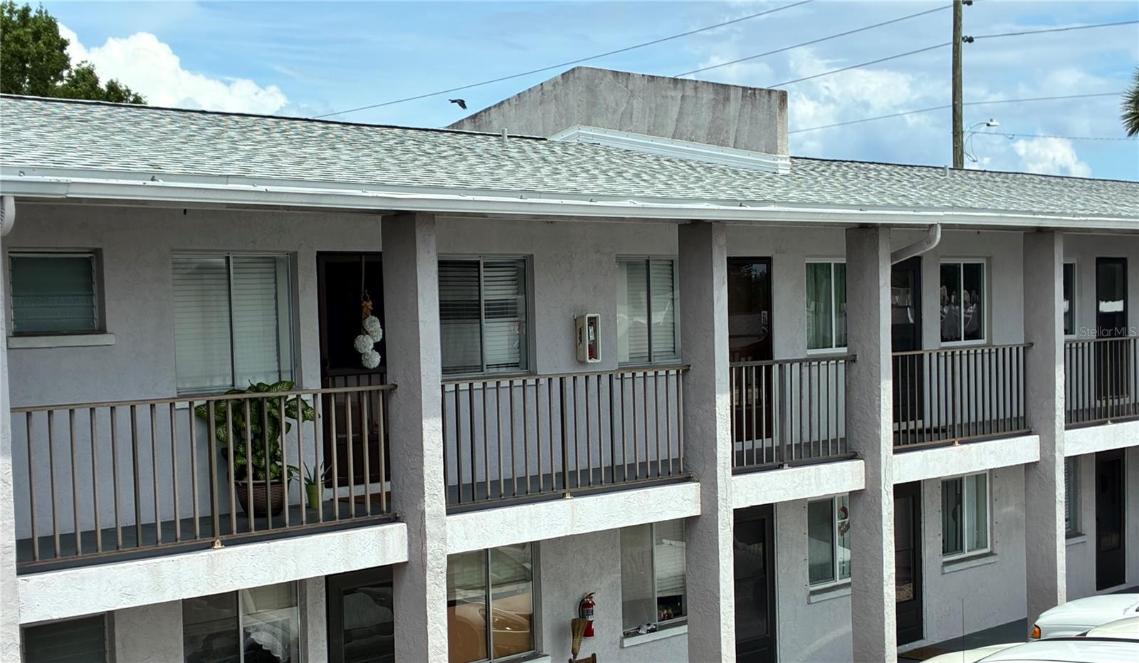 Move-in ready and freshly painted, this clean and well-maintained 1-bedroom, 1-bathroom second-floor unit offers comfort, convenience, and a fantastic central location. Long-term tenants are welcome!
Enjoy the ease of an assigned parking space, with additional guest parking available for visitors. The community features great amenities, including a heated pool, on-site laundry facilities, and extra storage space for your convenience.
Located in short distance to Publix, schools, and local parks. Don’t miss out on this great opportunity—schedule your showing today!