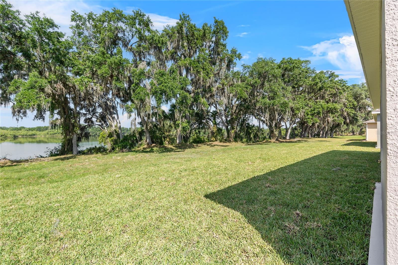 4541 FAIRWAY OAKS DRIVE