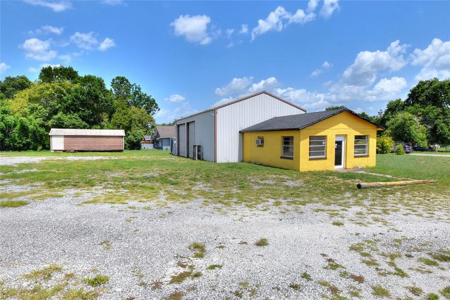 Location, Location, Location!!! This 1 acre commercial piece of property is located in downtown Lake Alfred, on the corner lot of busy highway US 17/92. This property won't last long! Buyers bring your Vison to Lake Alfred, this piece of property was previously used as a small auto repair business, but can be developed for a variety of commercial uses.  Buyer to verify commercial use.