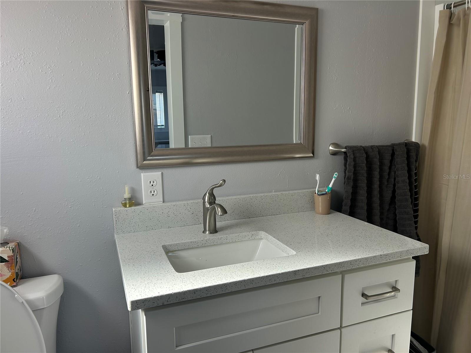 OAKWOOD MANOR - Residential