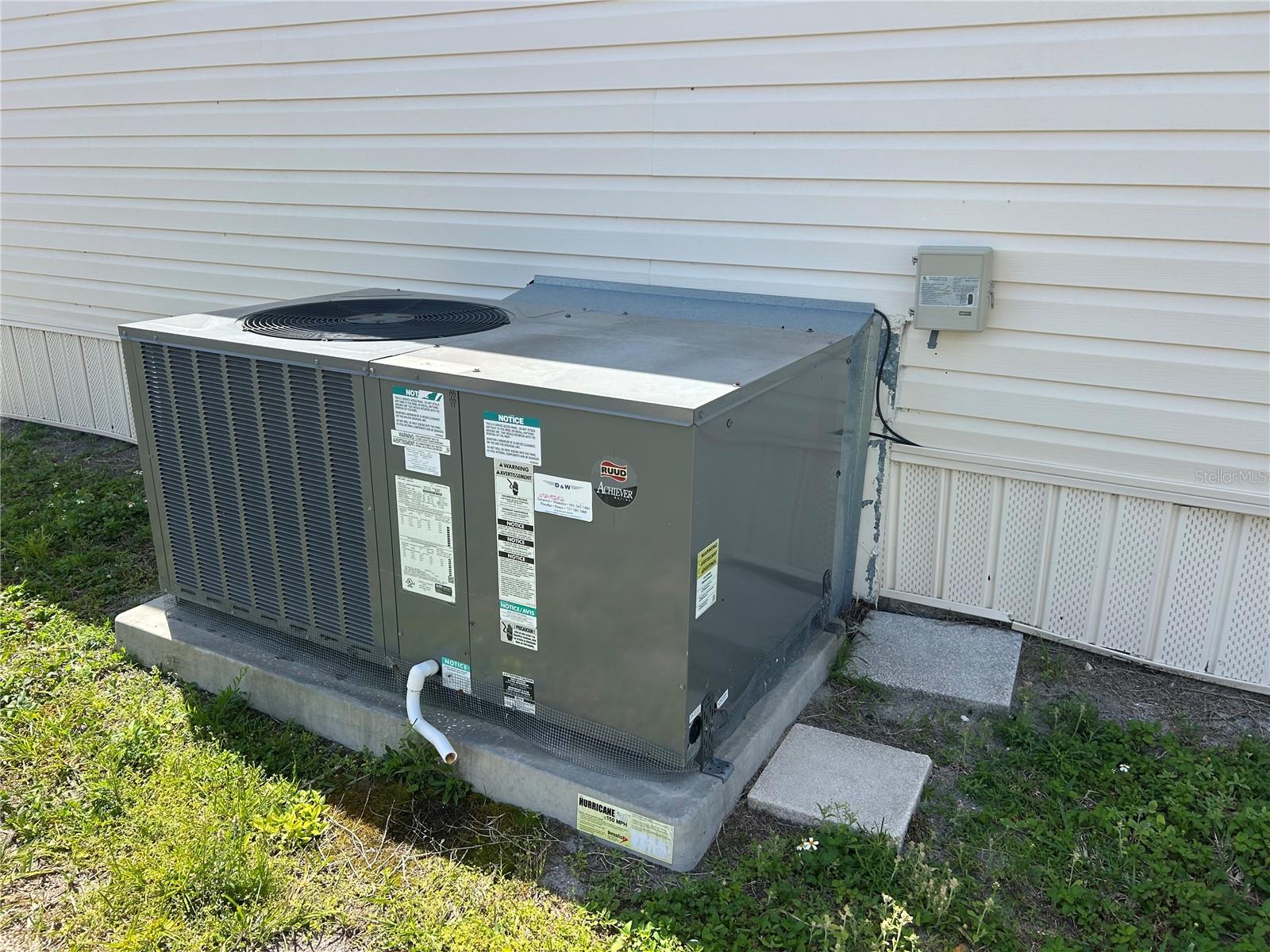 OAKWOOD MANOR - Residential