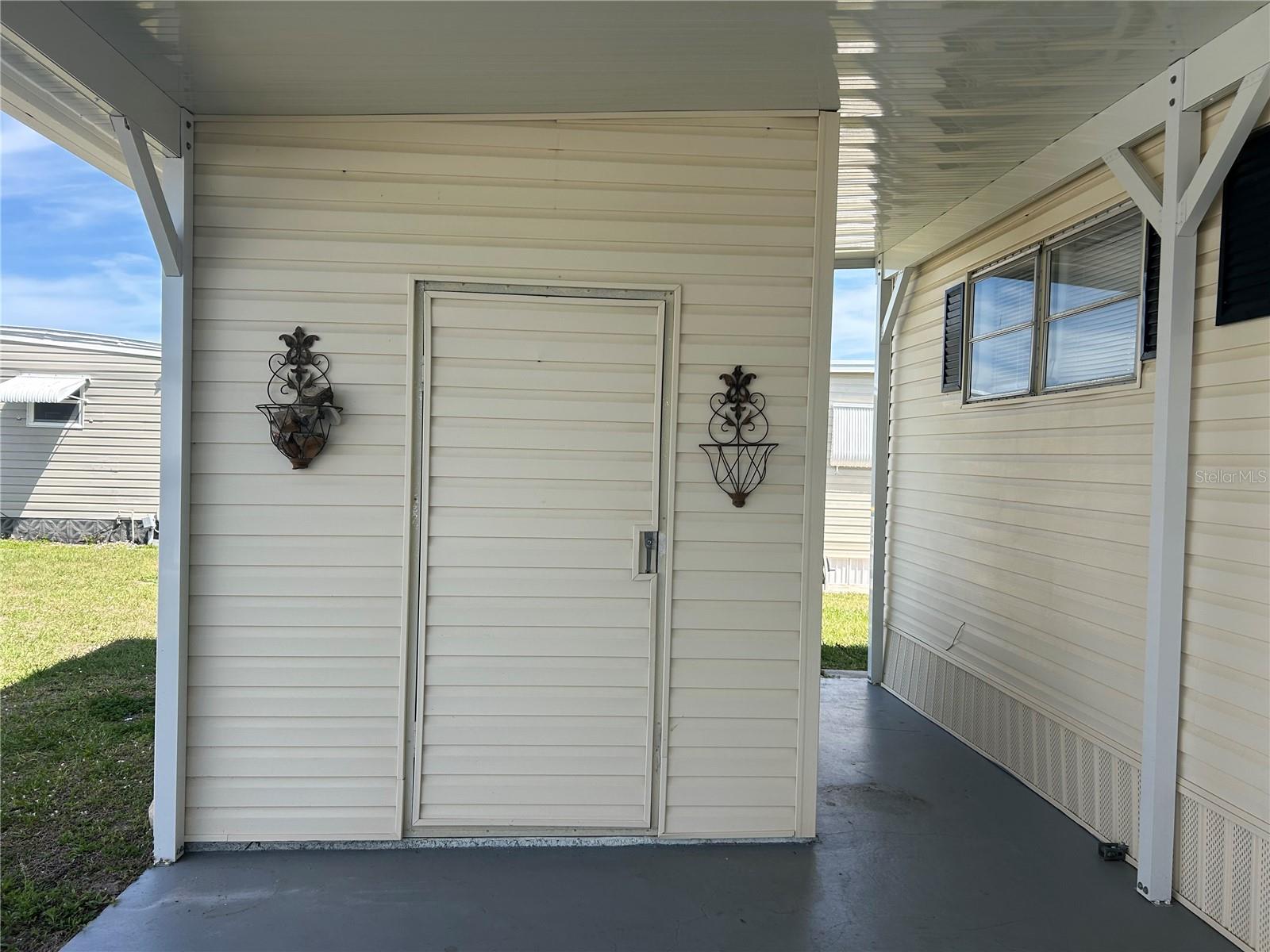 OAKWOOD MANOR - Residential