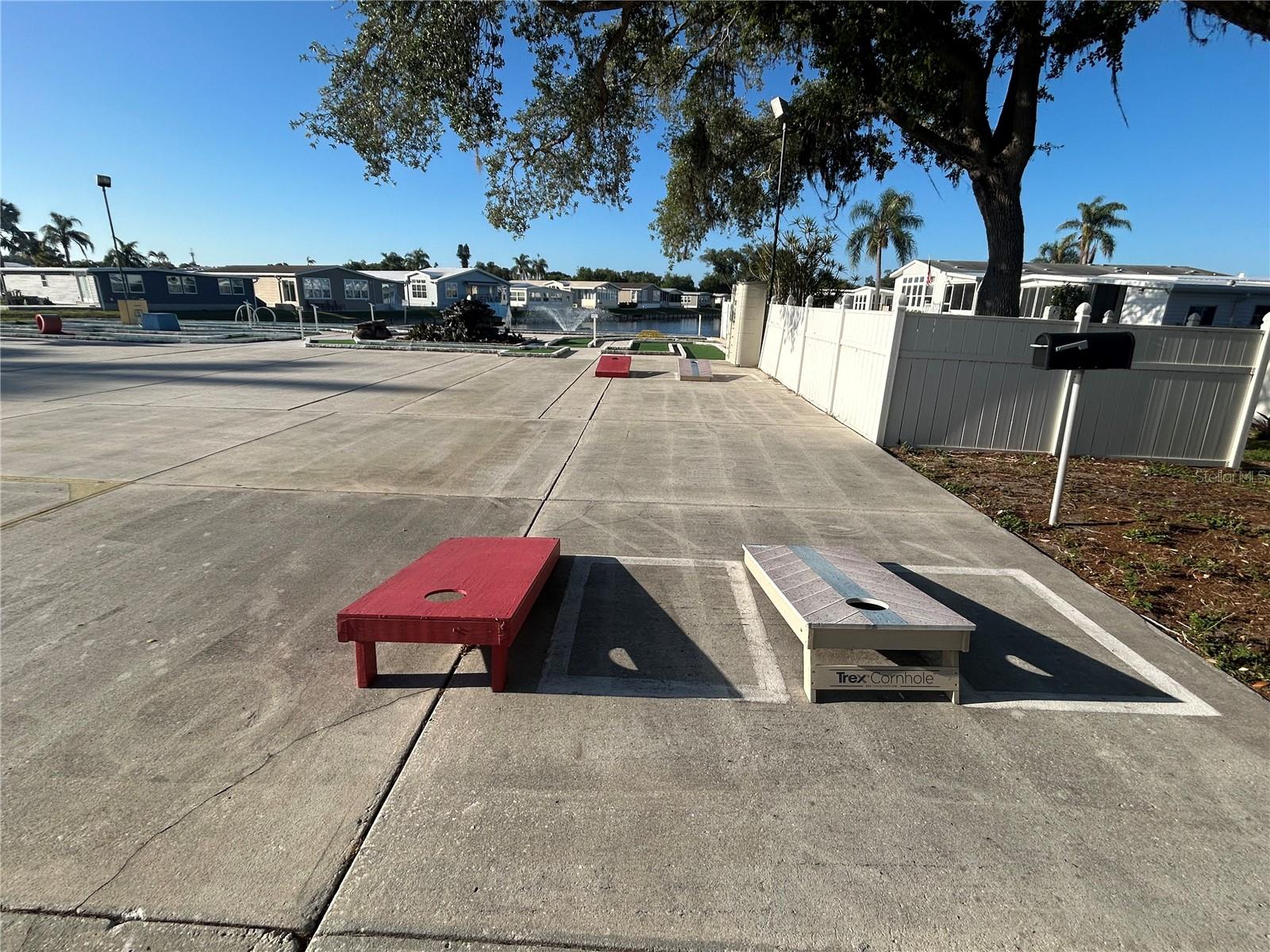 OAKWOOD MANOR - Residential