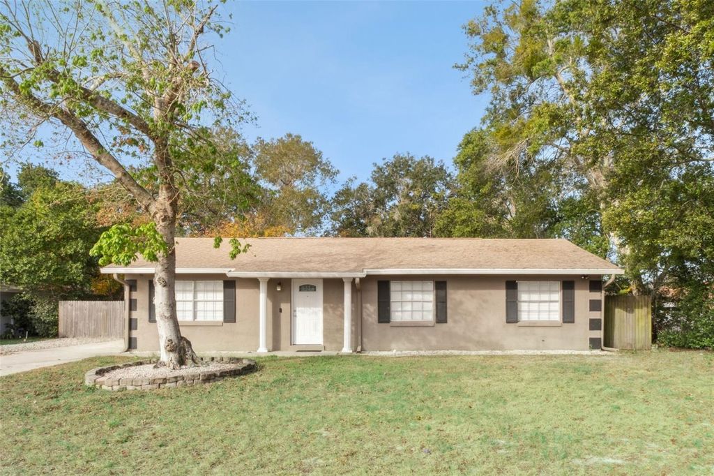 Photo of 2102 Nedra Avenue, Deltona, FL 32725 (MLS # O6377432)