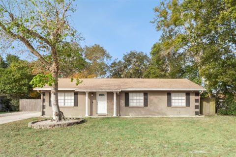 Photo of 2102 Nedra Avenue, Deltona, FL 32725 (MLS # O6377432)