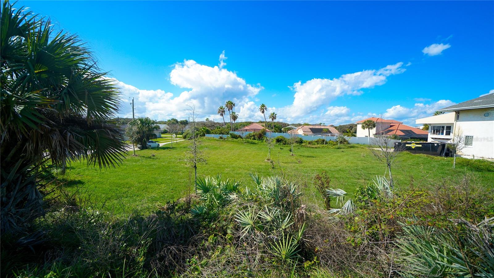 LIGHTHOUSE SHORES - Residential