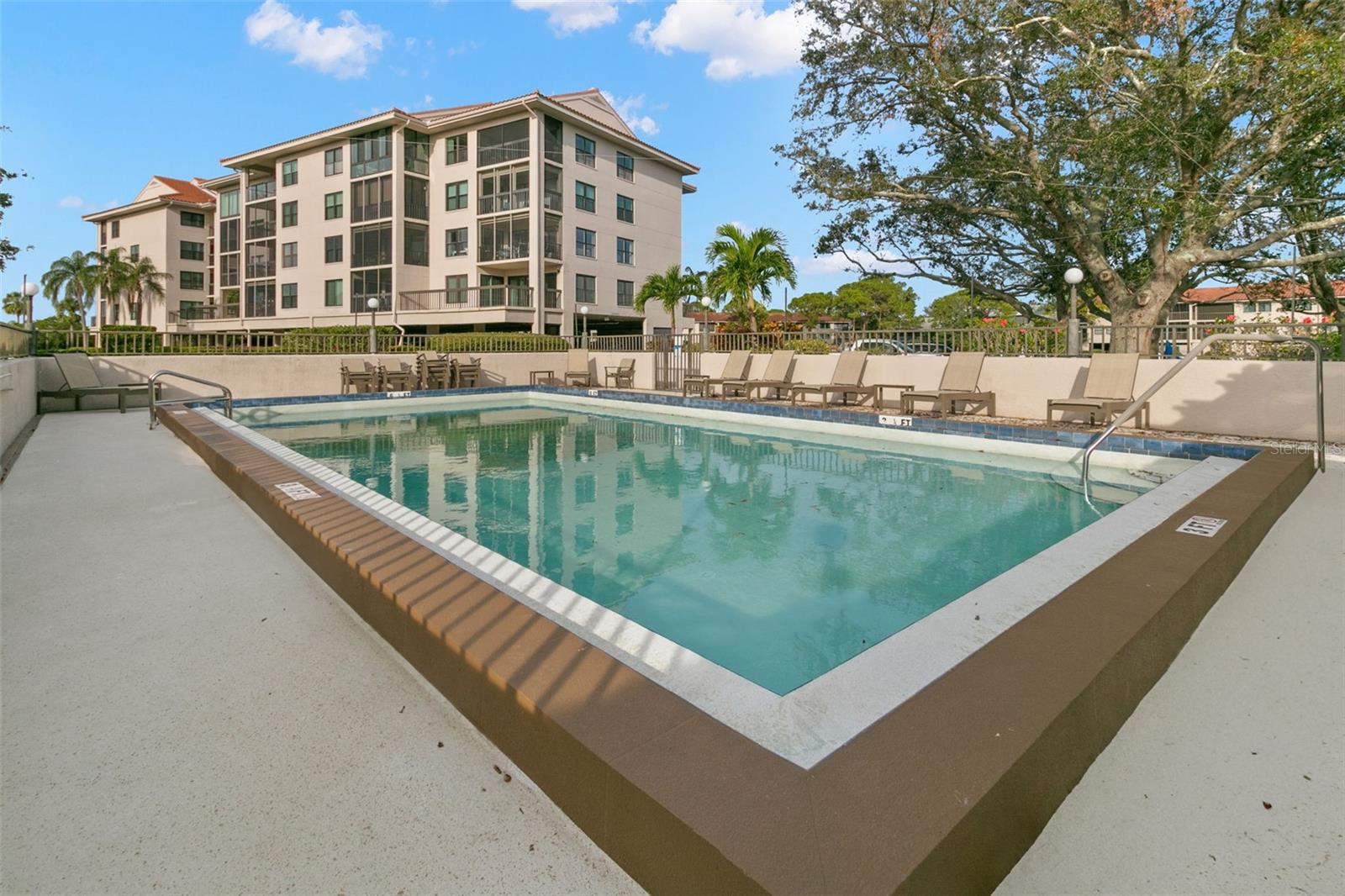 TARPON COVE CONDO - Residential