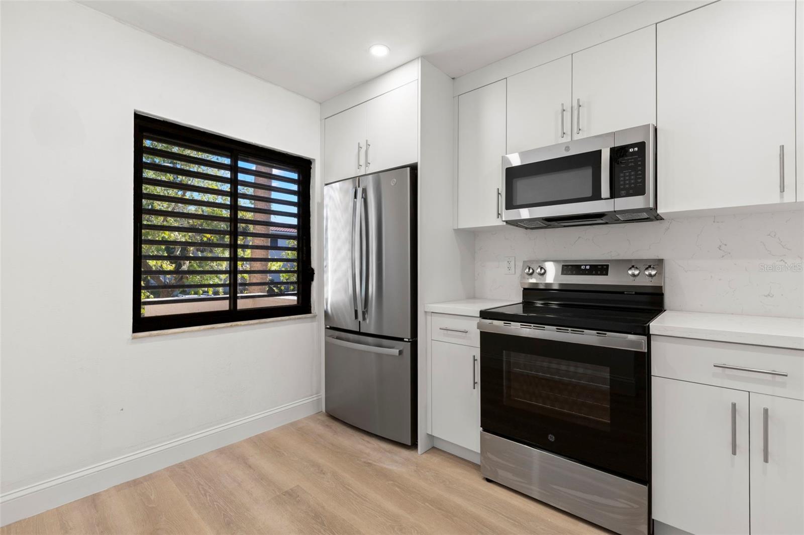 TARPON COVE CONDO - Residential