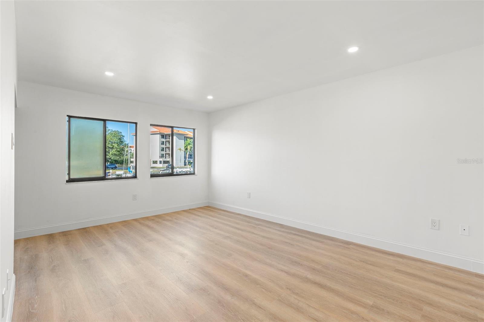 TARPON COVE CONDO - Residential