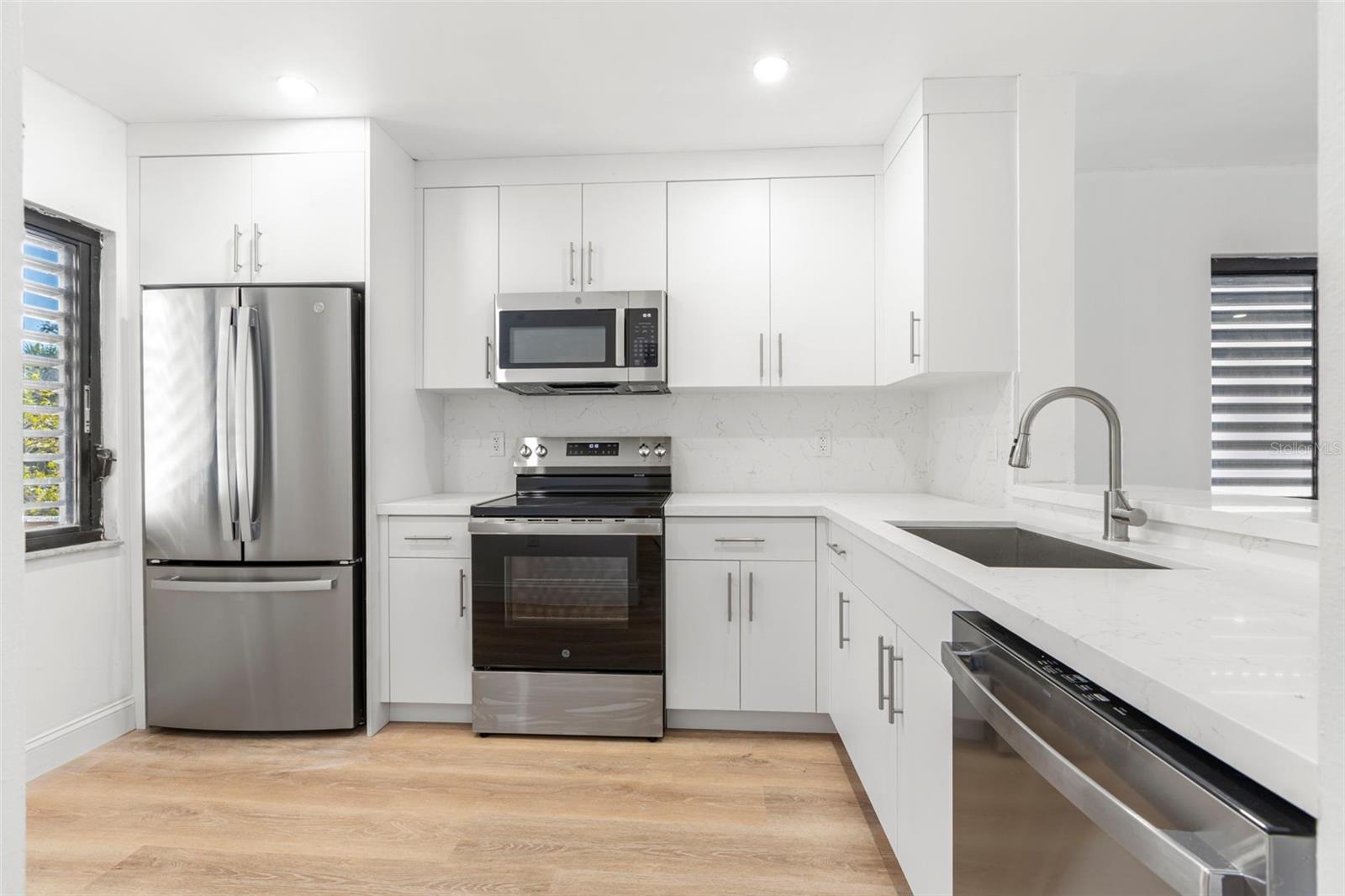 TARPON COVE CONDO - Residential